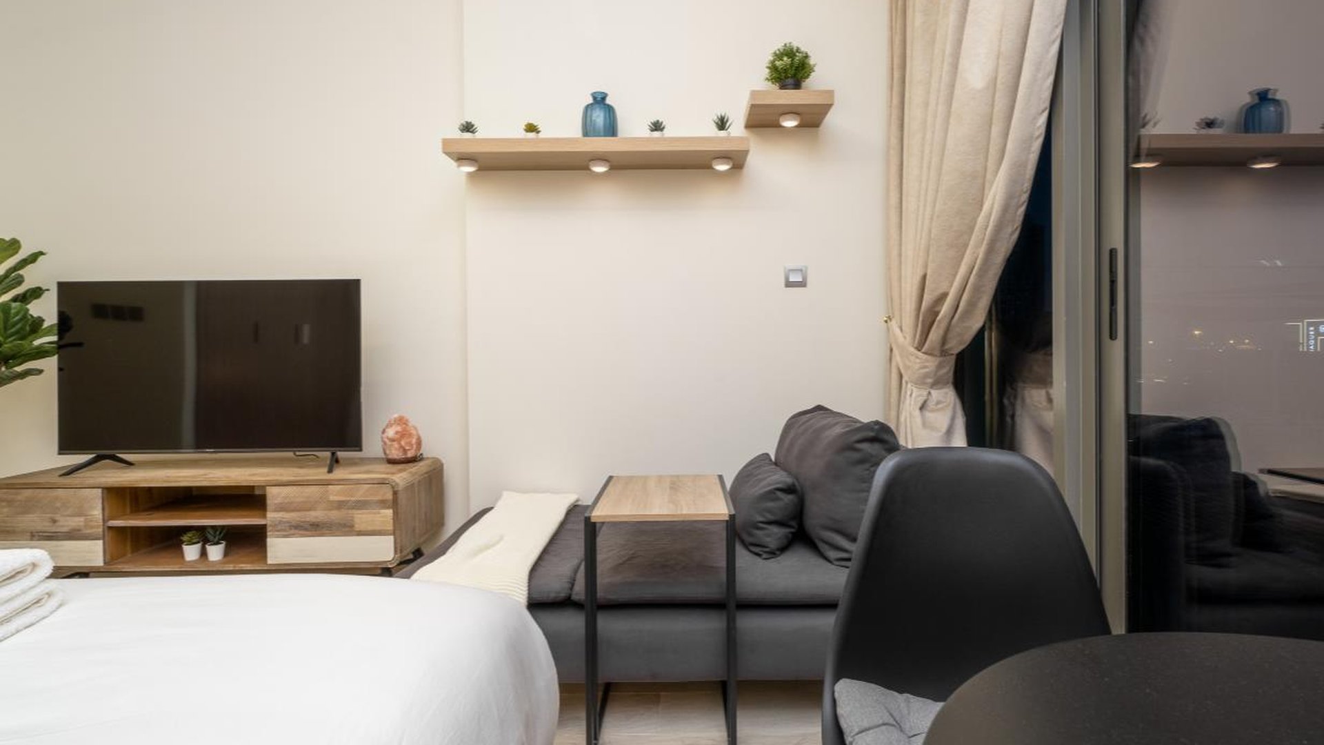1 bedroom Apartment in AZIZI VISTA No. 11040
